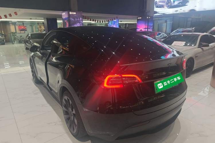 Used Tesla Model Y 2022 Rear-Wheel-Drive Version Rear Left 45 Deg