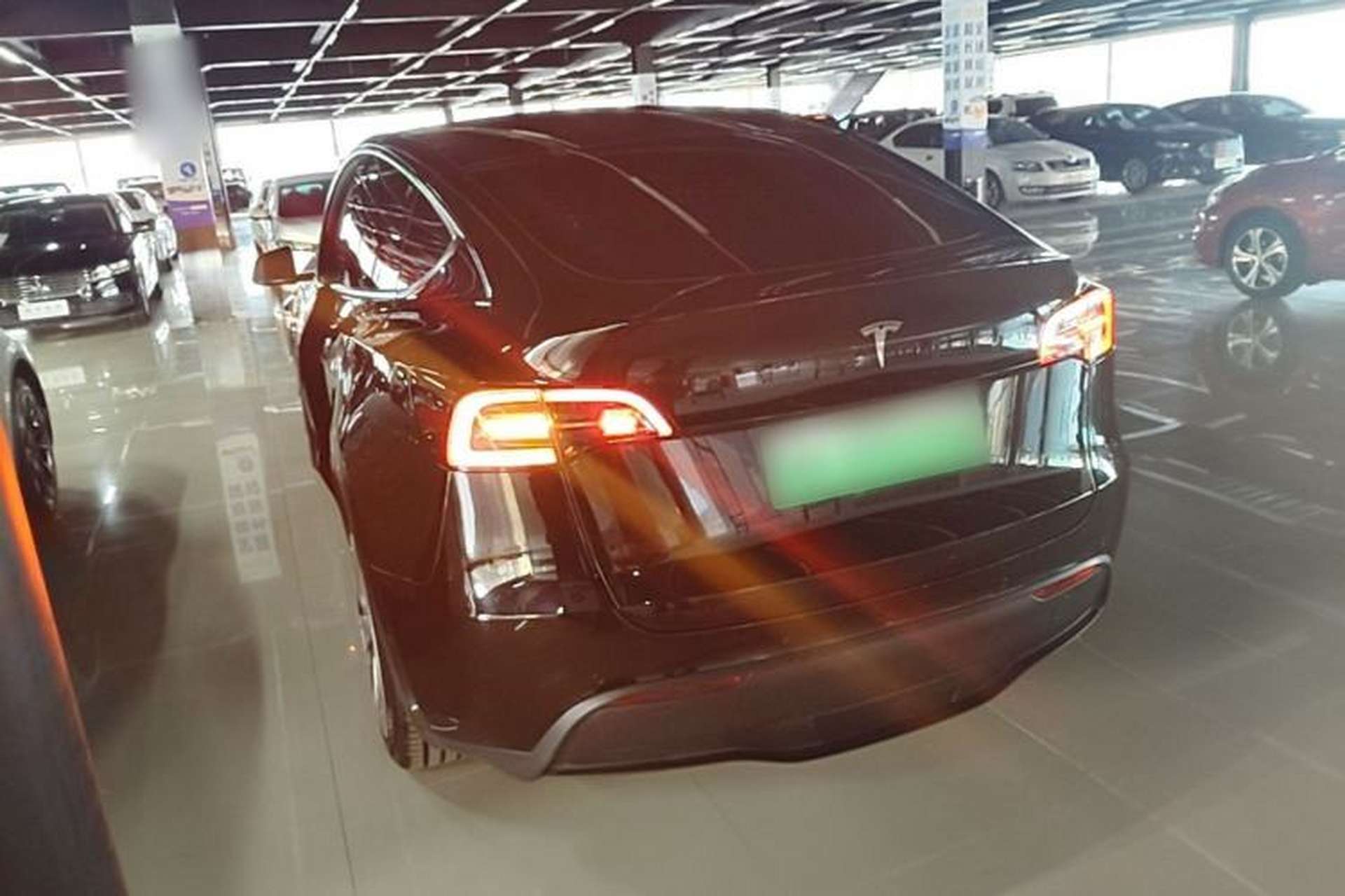 Used Tesla Model Y 2022 Rear-Wheel-Drive Version Rear Left 45 Deg