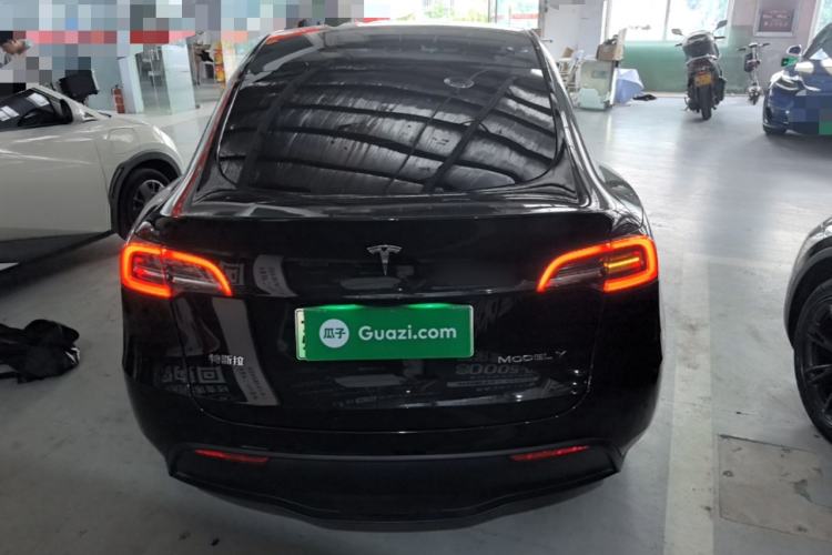 Used Tesla Model Y 2022 Long-Range All-Wheel-Drive Version Rear
