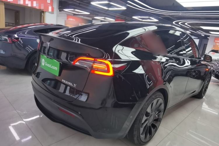 Used Tesla Model Y 2022 Performance High-Performance All-Wheel-Drive Version Rear