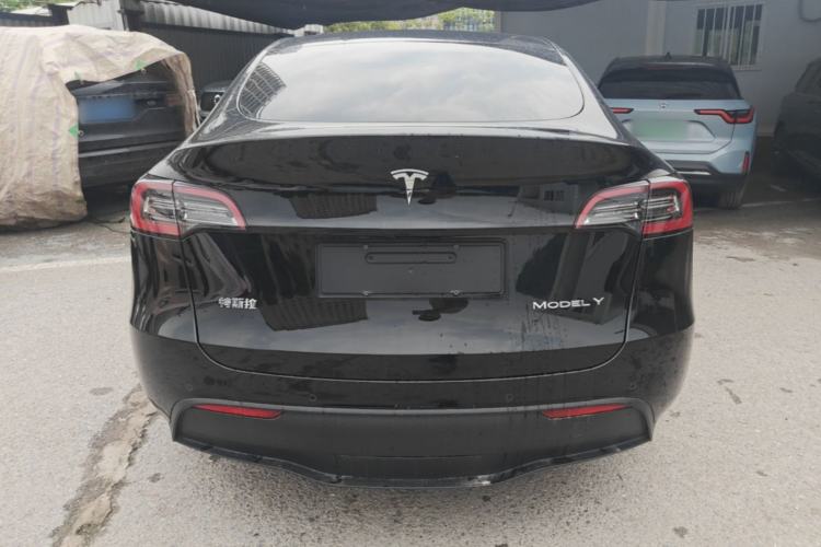 Used Tesla Model Y 2022 Long-Range All-Wheel-Drive Version Rear