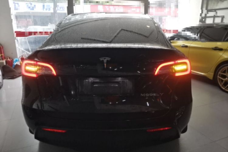 Used Tesla Model Y 2022 Long-Range All-Wheel-Drive Version Rear