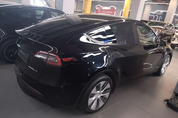 Used Tesla Model Y 2022 Rear-Wheel-Drive Version Rear Right 45 Deg