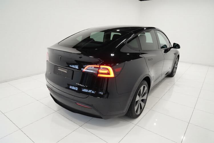 Used Tesla Model Y 2022 Rear-Wheel-Drive Version Rear Right 45 Deg