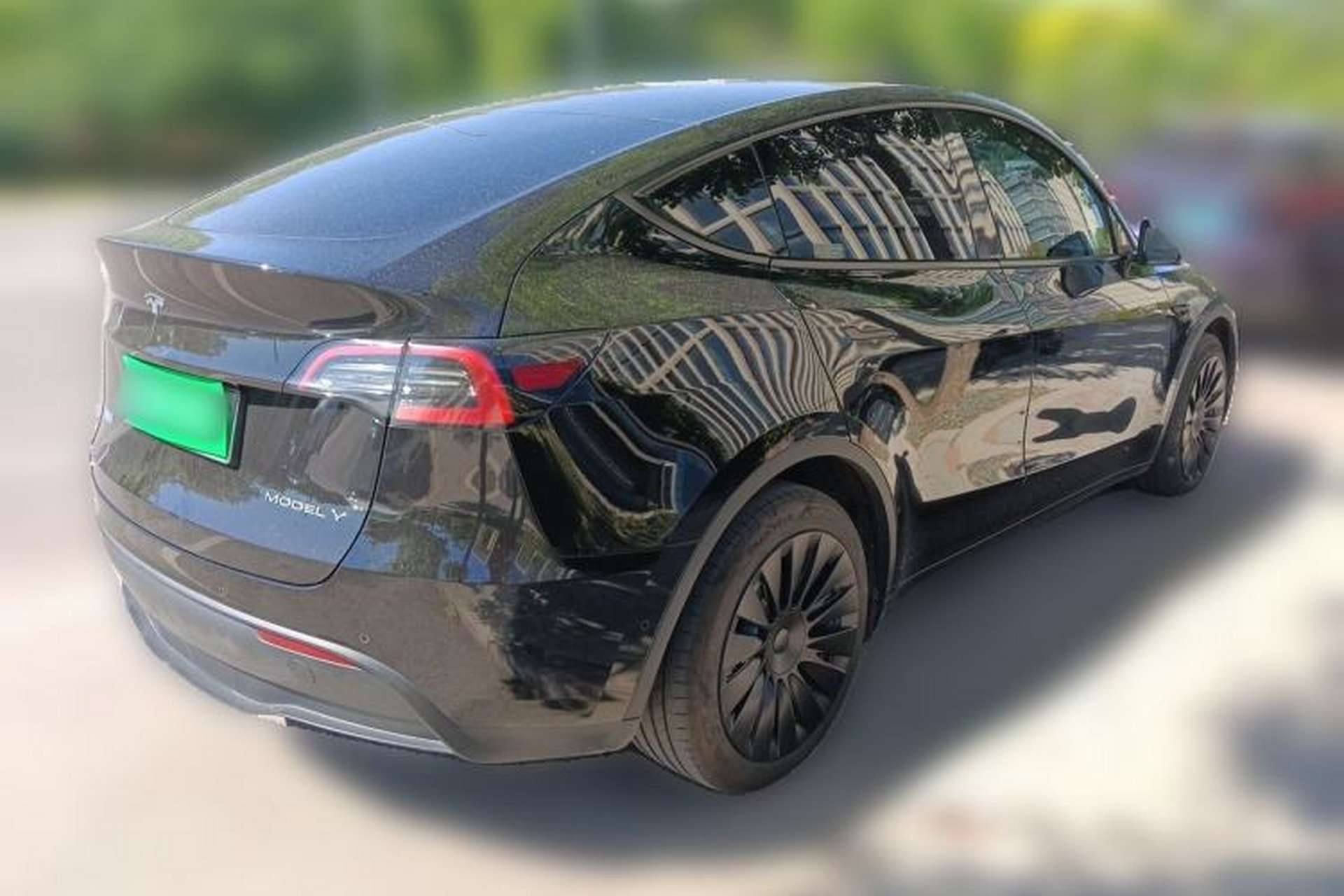Used Tesla Model Y 2022 Long-Range All-Wheel-Drive Version Rear Right 45 Deg