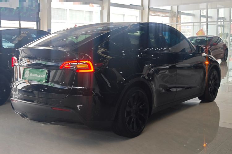 Used Tesla Model Y 2022 Rear-Wheel-Drive Version Rear Right 45 Deg