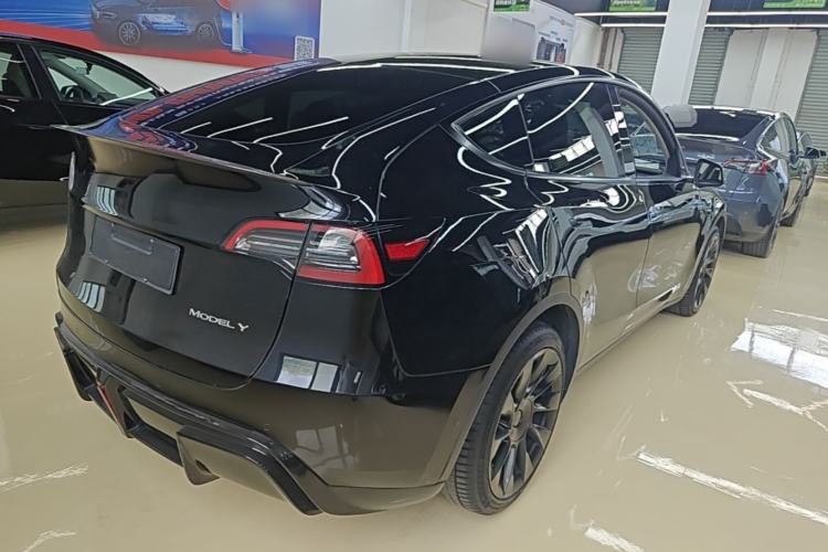 Used Tesla Model Y 2022 Long-Range All-Wheel-Drive Version Rear Right 45 Deg
