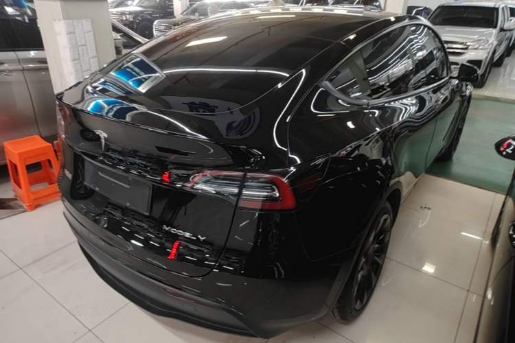 Used Tesla Model Y 2022 Rear-Wheel-Drive Version Rear Right 45 Deg