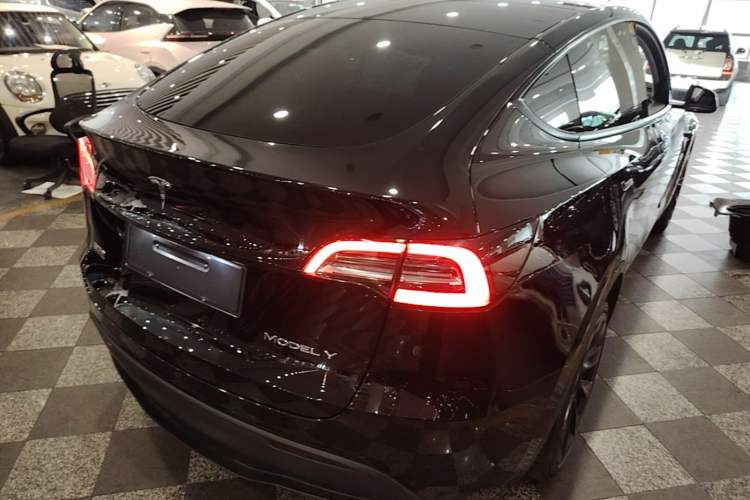 Used Tesla Model Y 2022 Revised Version Rear-Wheel Drive Rear Right 45 Deg