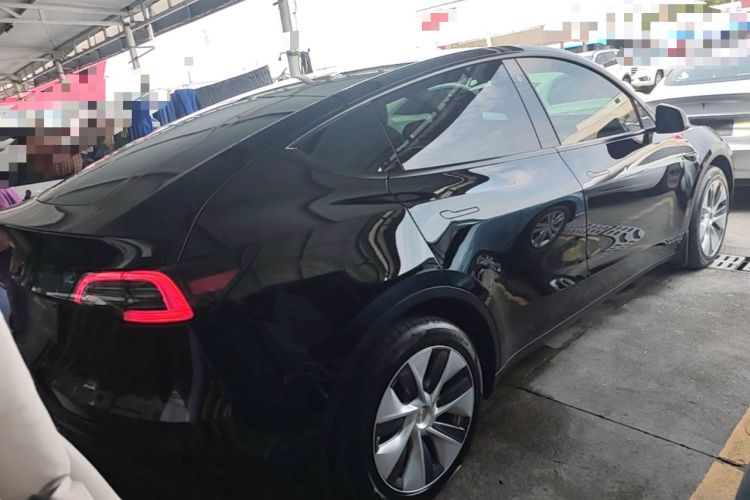 Used Tesla Model Y 2022 Long-Range All-Wheel-Drive Version Rear Right 45 Deg