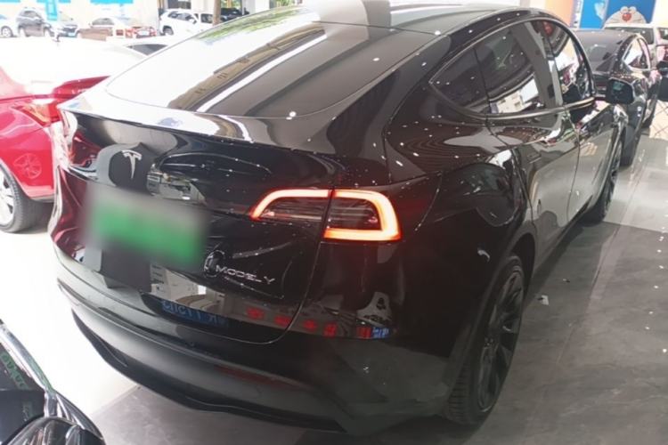 Used Tesla Model Y 2022 Long-Range All-Wheel-Drive Version Rear Right 45 Deg
