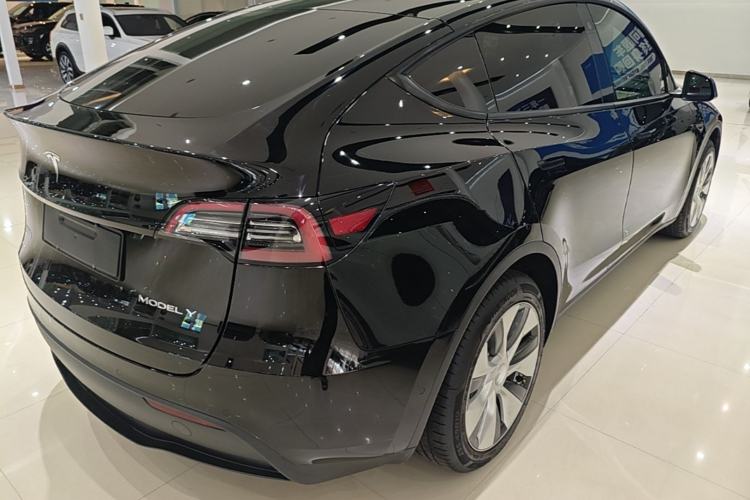Used Tesla Model Y 2022 Rear-Wheel-Drive Version Rear Right 45 Deg
