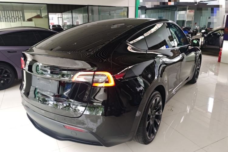 Used Tesla Model Y 2022 Rear-Wheel-Drive Version Rear Right 45 Deg