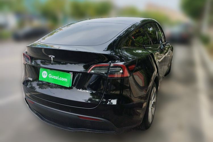 Used Tesla Model Y 2022 Rear-Wheel-Drive Version Rear Right 45 Deg