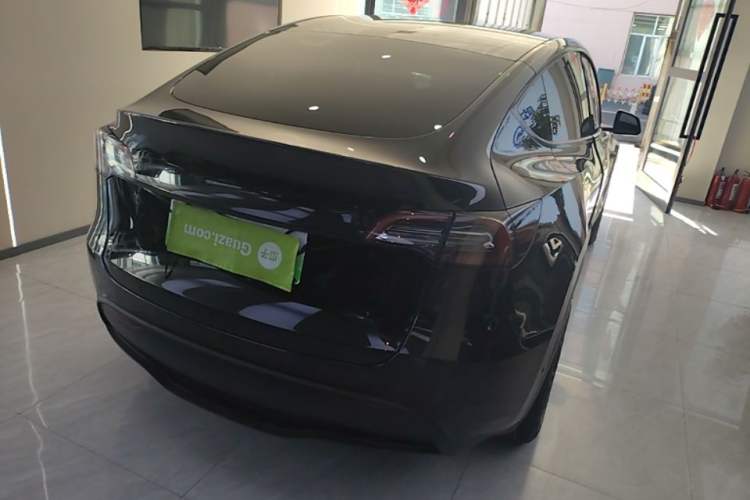 Used Tesla Model Y 2022 Long-Range All-Wheel-Drive Version Rear Right 45 Deg
