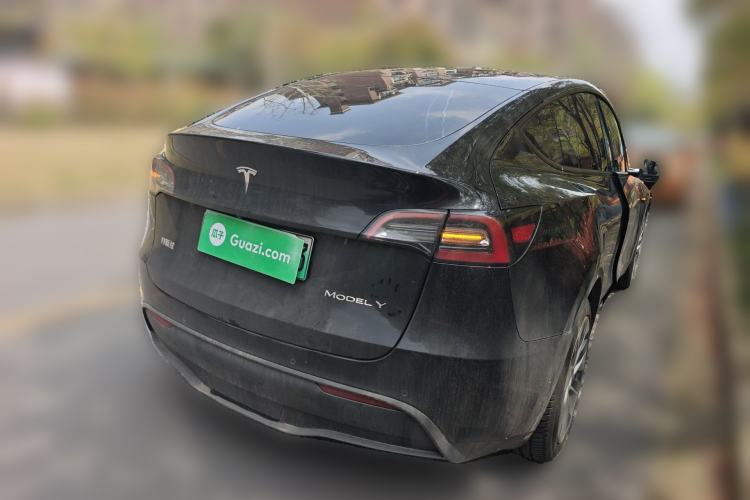 Used Tesla Model Y 2022 Rear-Wheel-Drive Version Rear Right 45 Deg