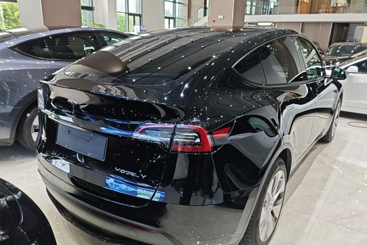 Used Tesla Model Y 2022 Revised Version Rear-Wheel Drive Rear Right 45 Deg
