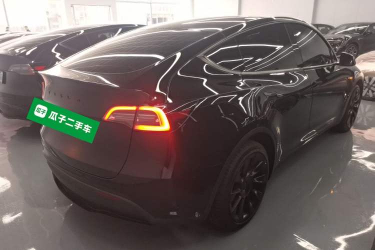 Used Tesla Model Y 2022 Long-Range All-Wheel-Drive Version Rear Right 45 Deg