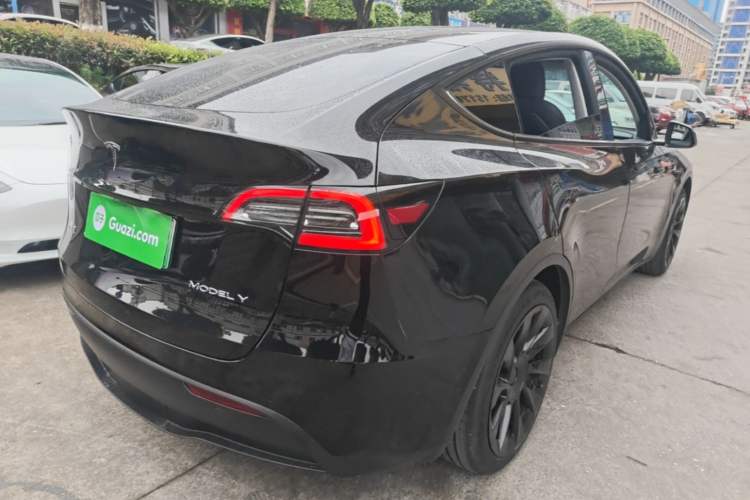 Used Tesla Model Y 2022 Rear-Wheel-Drive Version Rear Right 45 Deg