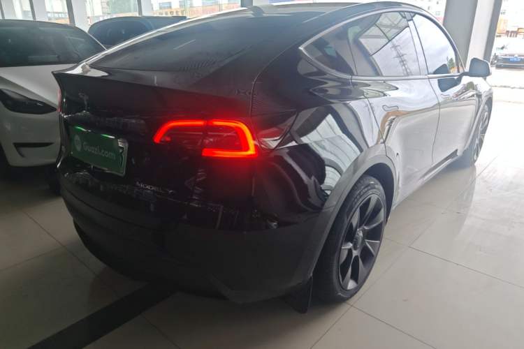 Used Tesla Model Y 2022 Long-Range All-Wheel-Drive Version Rear Right 45 Deg
