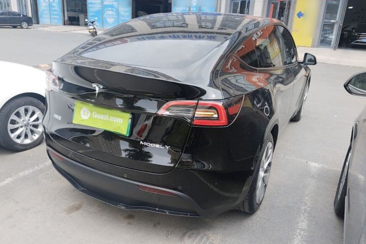 Used Tesla Model Y 2022 Rear-Wheel-Drive Version Rear Right 45 Deg