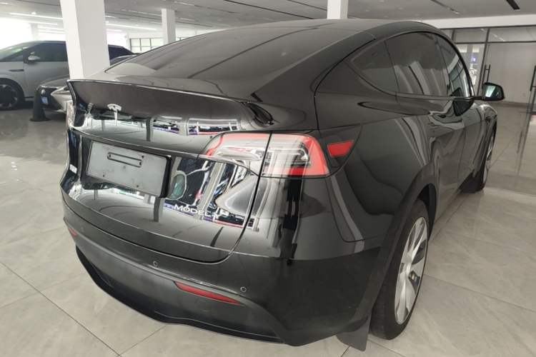 Used Tesla Model Y 2022 Rear-Wheel-Drive Version Rear Right 45 Deg