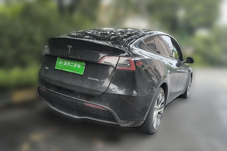Used Tesla Model Y 2022 Rear-Wheel-Drive Version Rear Right 45 Deg