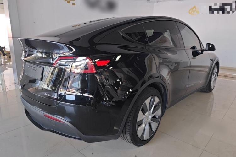 Used Tesla Model Y 2022 Rear-Wheel-Drive Version Rear Right 45 Deg