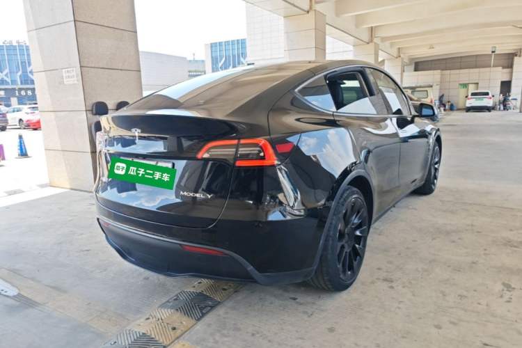 Used Tesla Model Y 2022 Rear-Wheel-Drive Version Rear Right 45 Deg