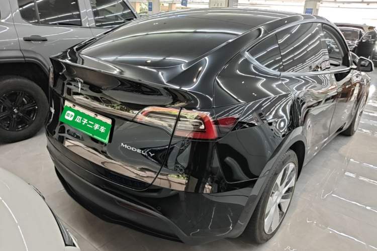 Used Tesla Model Y 2022 Rear-Wheel-Drive Version Rear Right 45 Deg