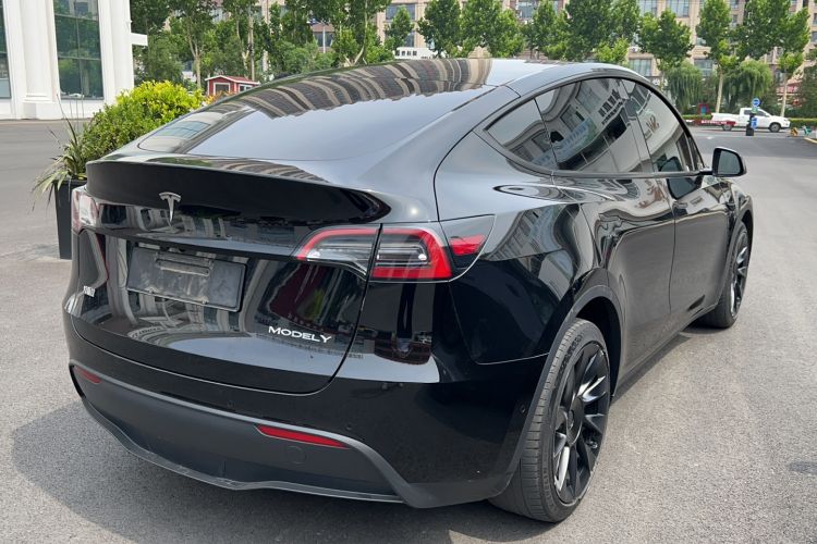Used Tesla Model Y 2022 Long-Range All-Wheel-Drive Version Rear Right 45 Deg