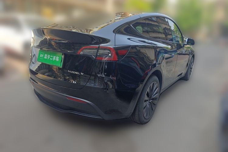 Used Tesla Model Y 2022 Long-Range All-Wheel-Drive Version Rear Right 45 Deg