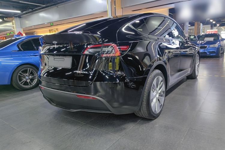 Used Tesla Model Y 2022 Rear-Wheel-Drive Version Rear Right 45 Deg