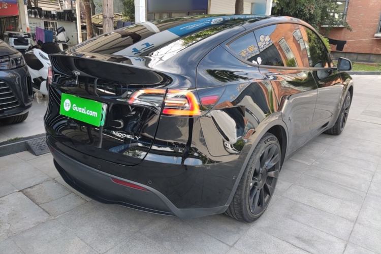 Used Tesla Model Y 2022 Rear-Wheel-Drive Version Rear Right 45 Deg