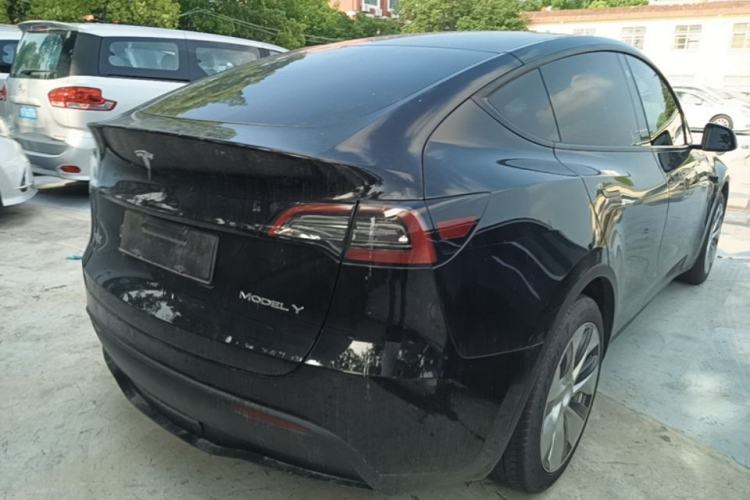 Used Tesla Model Y 2022 Rear-Wheel-Drive Version Rear Right 45 Deg