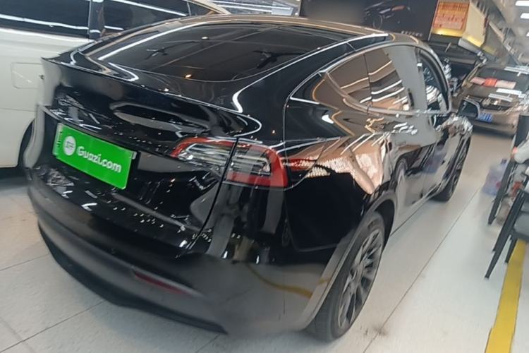 Used Tesla Model Y 2022 Long-Range All-Wheel-Drive Version Rear Right 45 Deg