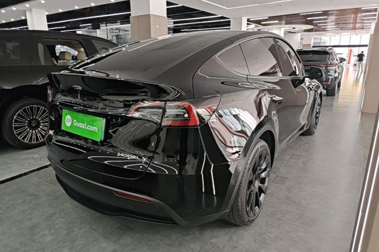 Used Tesla Model Y 2022 Long-Range All-Wheel-Drive Version Rear Right 45 Deg