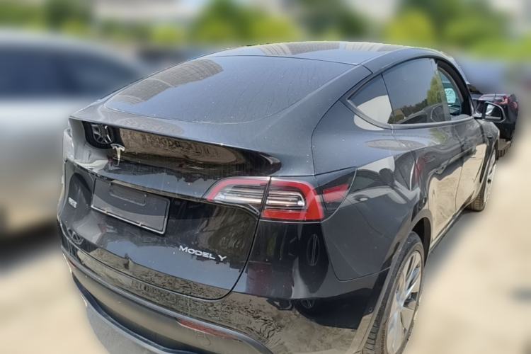 Used Tesla Model Y 2022 Long-Range All-Wheel-Drive Version Rear Right 45 Deg