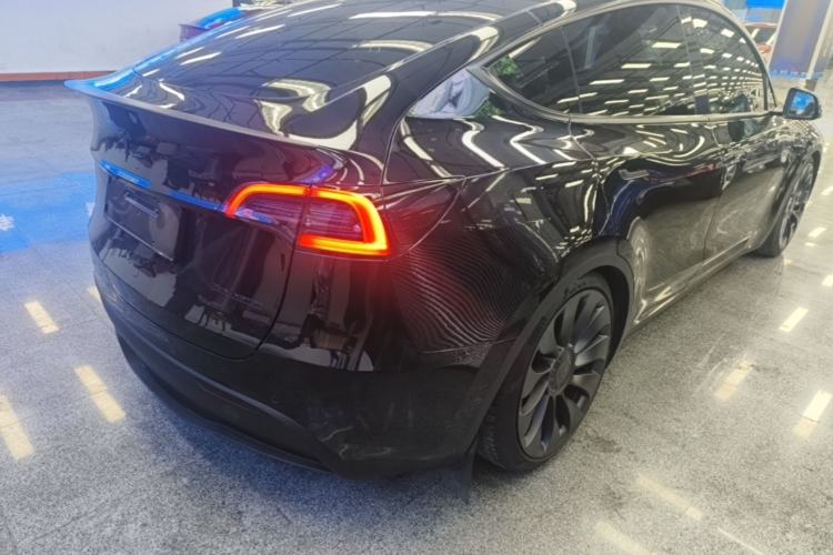 Used Tesla Model Y 2022 Performance High-Performance All-Wheel-Drive Version Rear Right 45 Deg