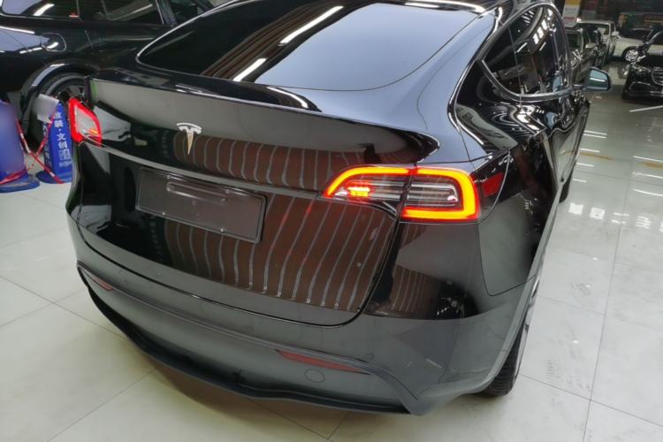 Used Tesla Model Y 2022 Rear-Wheel-Drive Version Rear Right 45 Deg