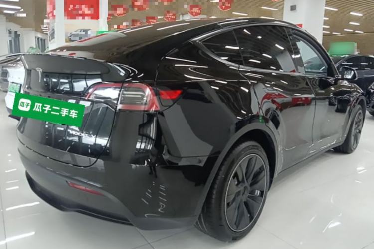 Used Tesla Model Y 2022 Long-Range All-Wheel-Drive Version Rear Right 45 Deg
