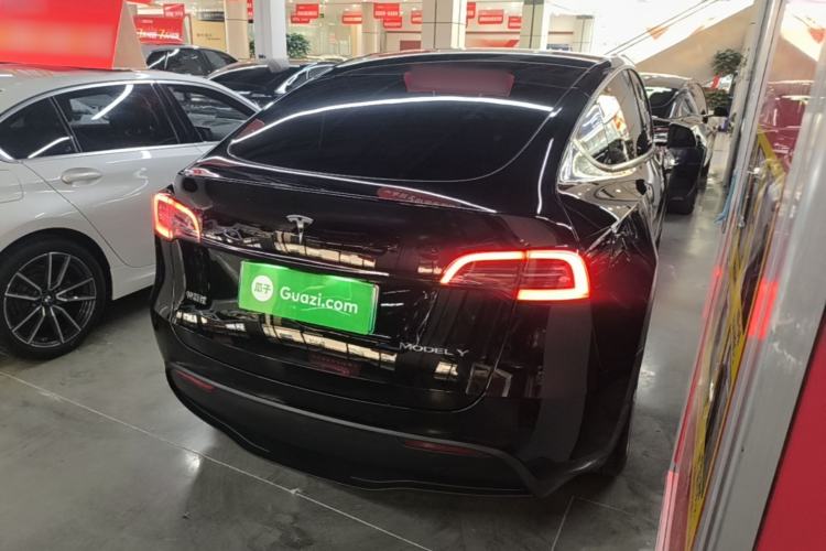 Used Tesla Model Y 2022 Rear-Wheel-Drive Version Rear Right 45 Deg