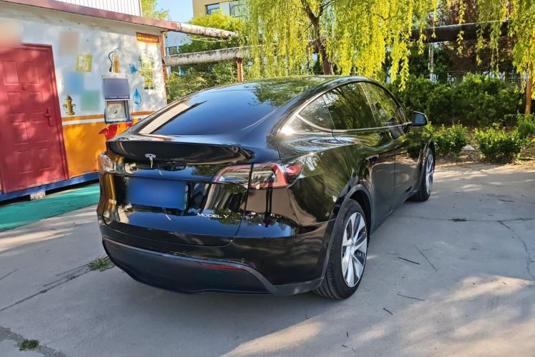 Used Tesla Model Y 2022 Rear-Wheel-Drive Version Rear Right 45 Deg