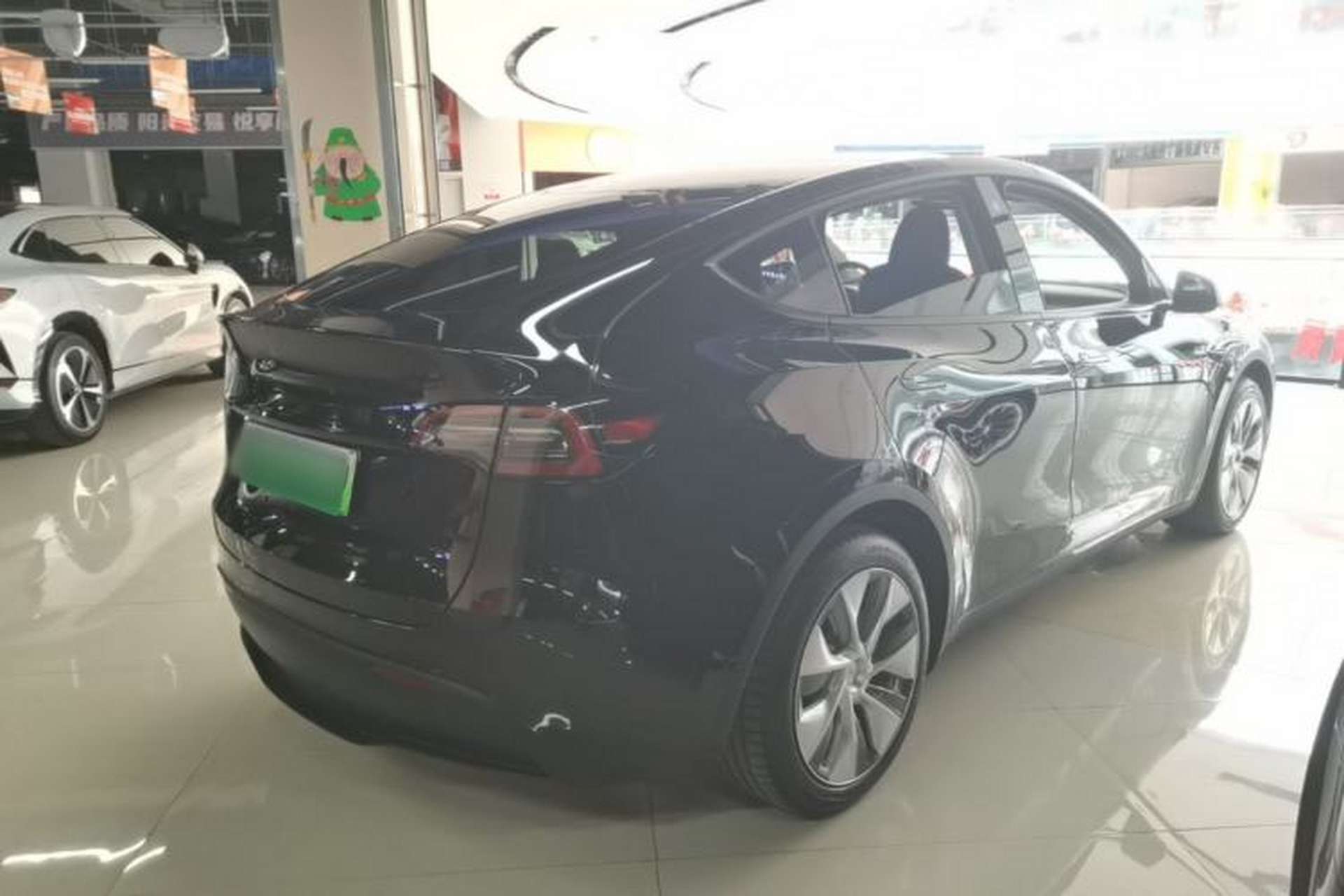 Used Tesla Model Y 2022 Revised Version Long-Range All-Wheel Drive Rear Right 45 Deg