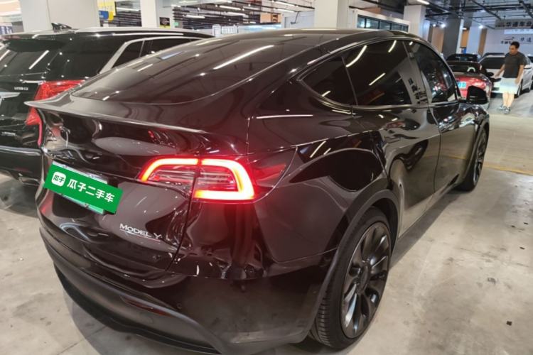 Used Tesla Model Y 2022 Performance High-Performance All-Wheel-Drive Version Rear Right 45 Deg