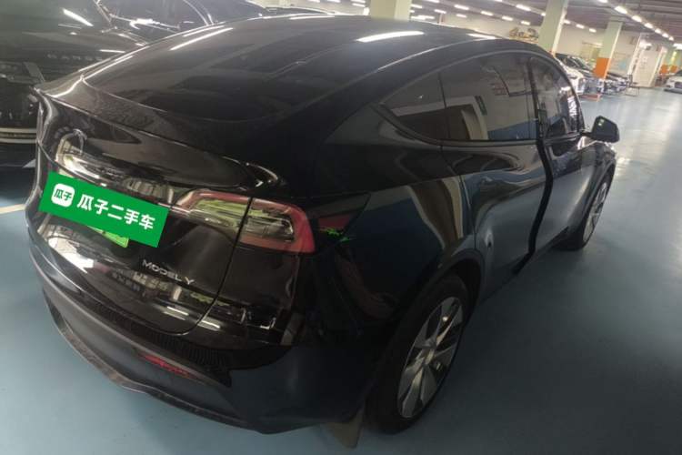 Used Tesla Model Y 2022 Rear-Wheel-Drive Version Rear Right 45 Deg