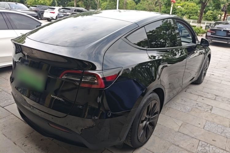 Used Tesla Model Y 2022 Rear-Wheel-Drive Version Rear Right 45 Deg