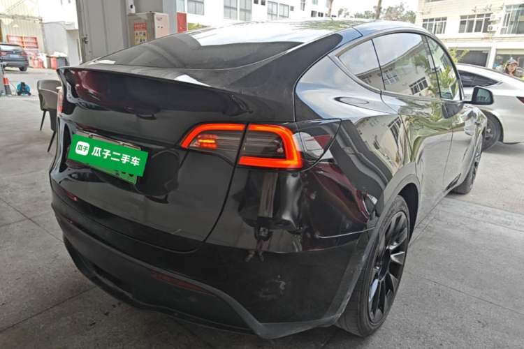 Used Tesla Model Y 2022 Long-Range All-Wheel-Drive Version Rear Right 45 Deg
