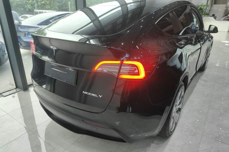 Used Tesla Model Y 2022 Revised Version Rear-Wheel Drive Rear Right 45 Deg
