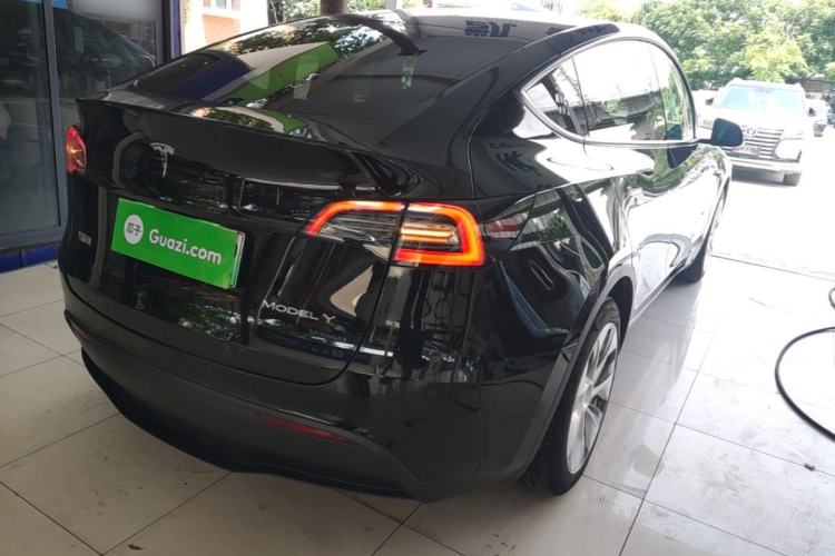 Used Tesla Model Y 2022 Rear-Wheel-Drive Version Rear Right 45 Deg
